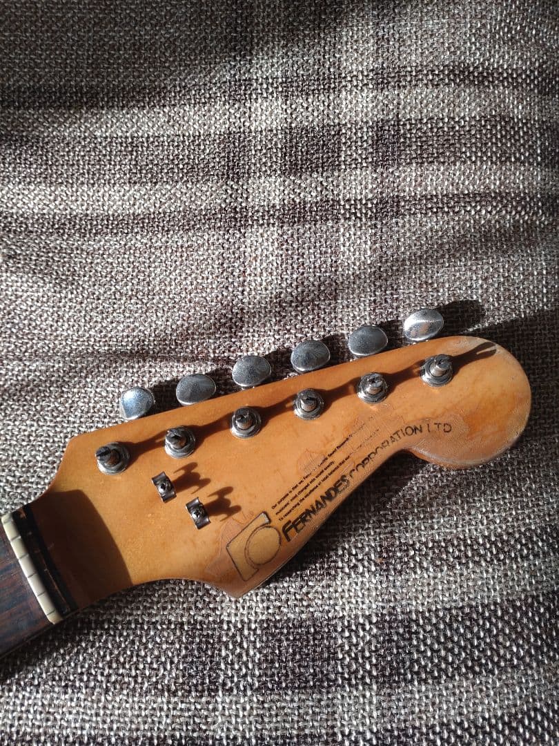 フェルナンデス　fst60j エレキギター