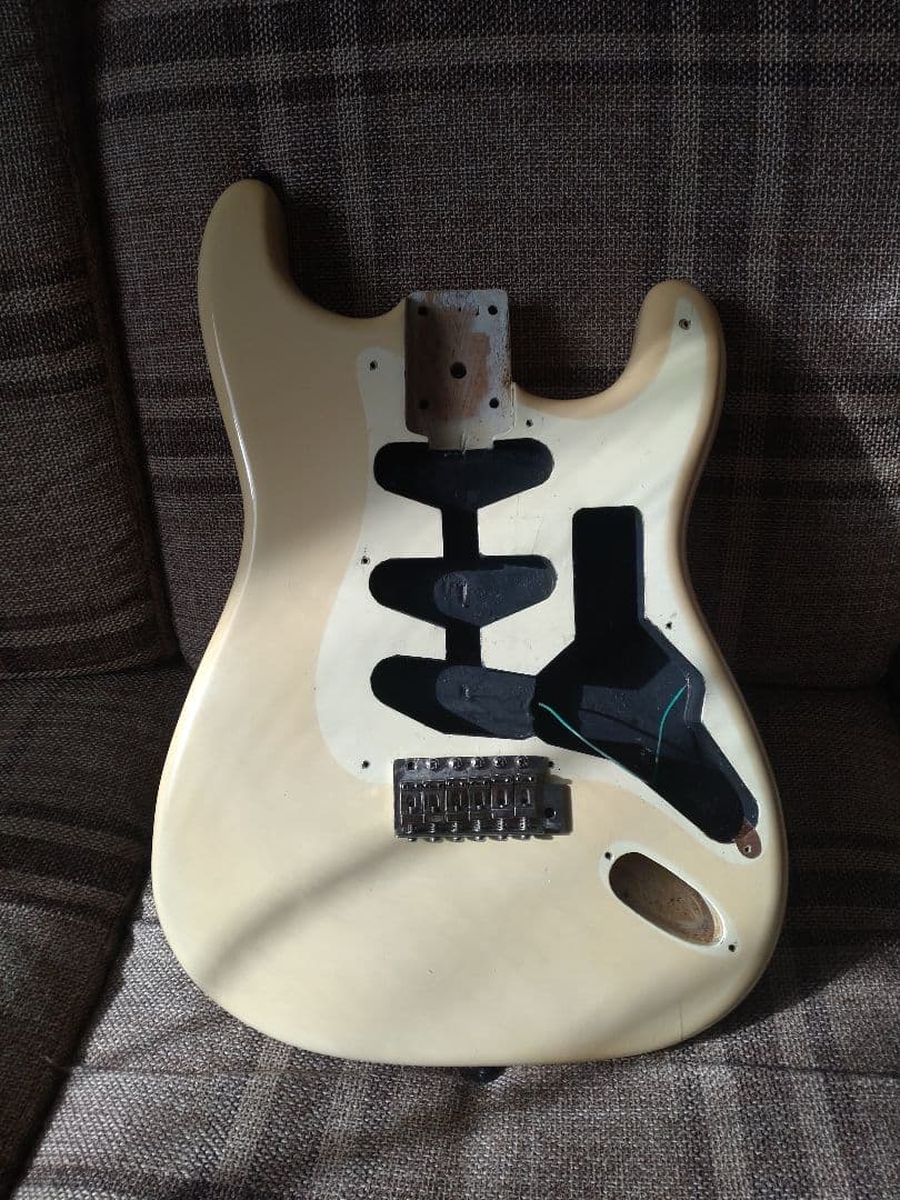 フェルナンデス　fst60j エレキギター