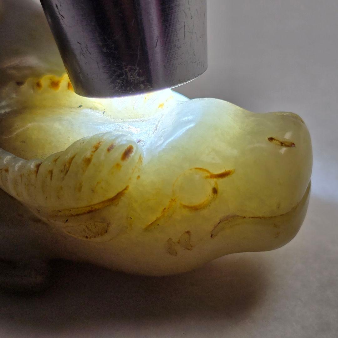 貴重 本物和田玉 細工手彫り 清代 牛と螭龍紋 筆洗い 筆添 玉硯 置物 超美品