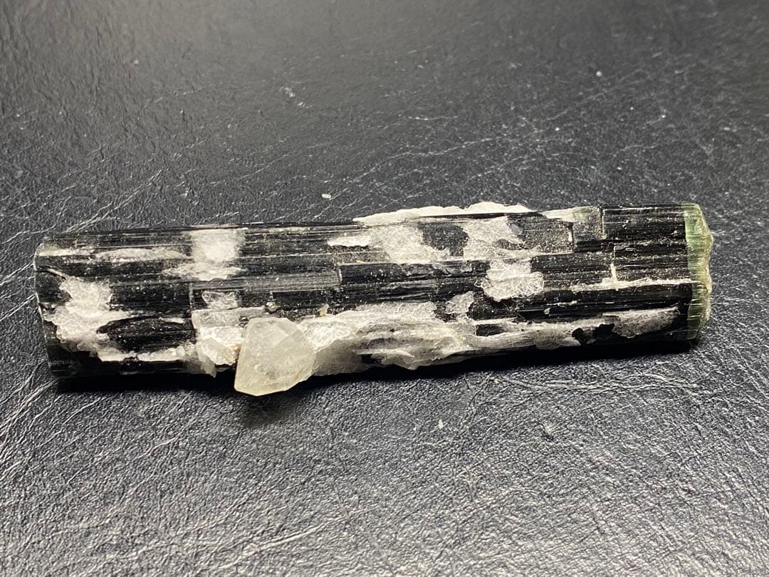 ブラックトルマリン　水晶　共生　52.6g