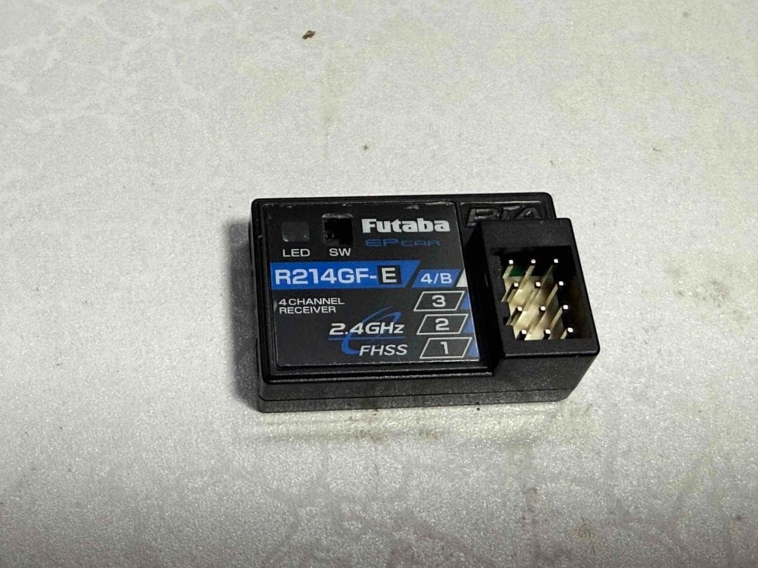 双葉電子工業 4YWD-R214GFE-F24J1DX