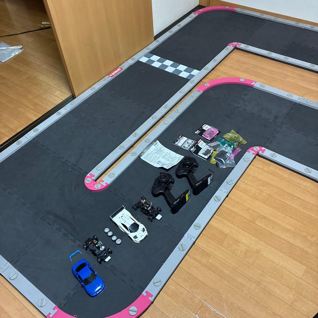 ミニッツ　サーキット ミニッツ awd とRWDセット