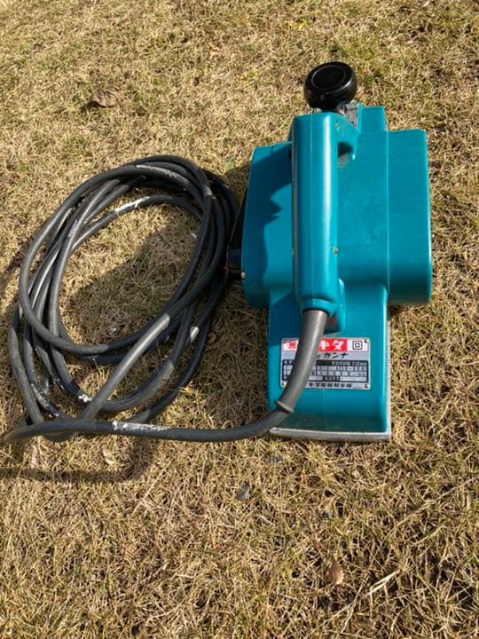 マキタ110mm電動カンナ　1911B