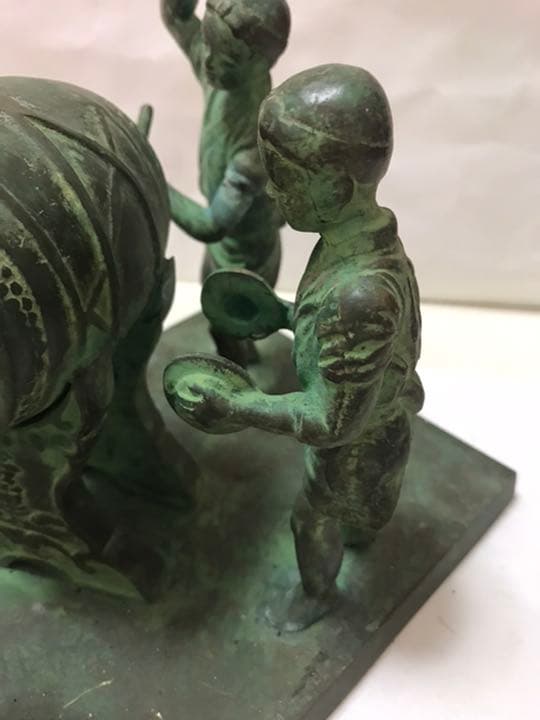 小倉紙園大鼓，真鍮製，重4500克。