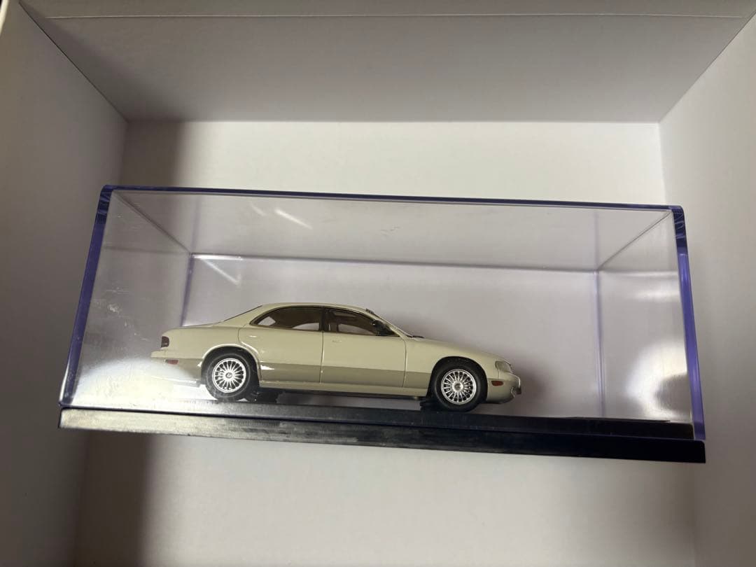 ハイストーリー 1/43 マツダ センティア エクスクルーシブ　シグナスホワイト
