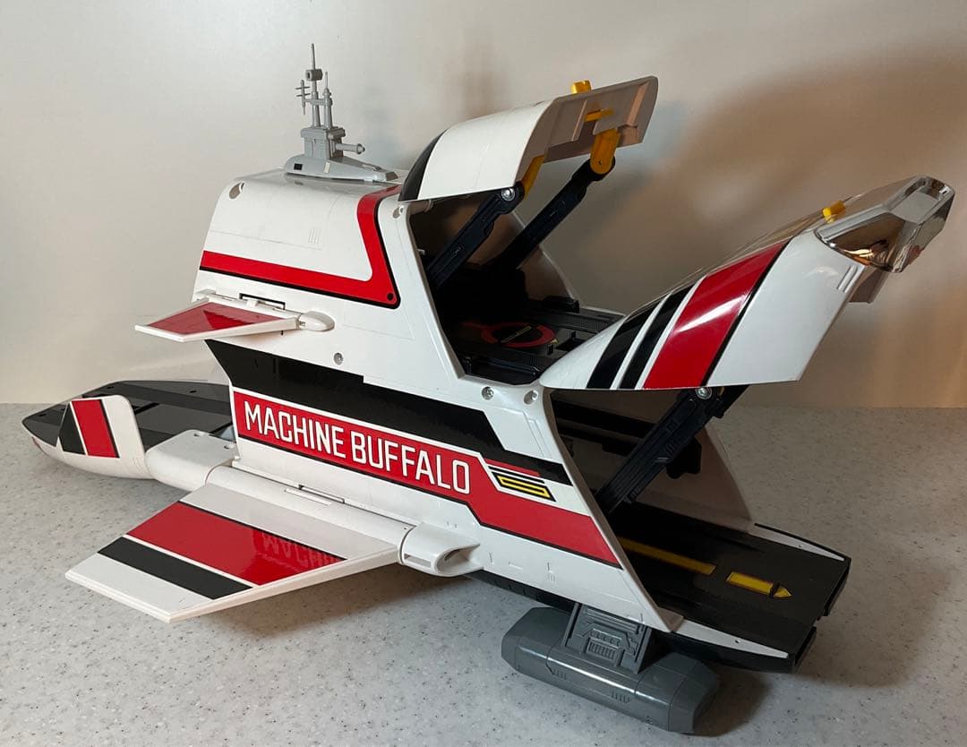 超獣戦隊　ライブマン ビッグスケール マシンバッファロー　箱付　バンダイ