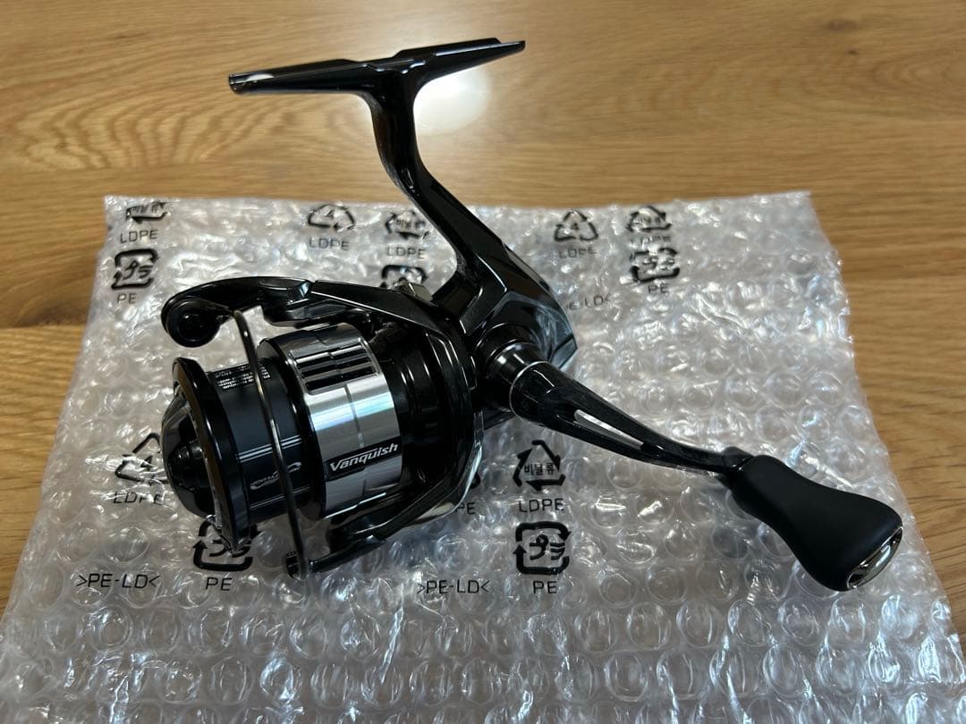 シマノ　22ヴァンキッシュC2500S 未使用品