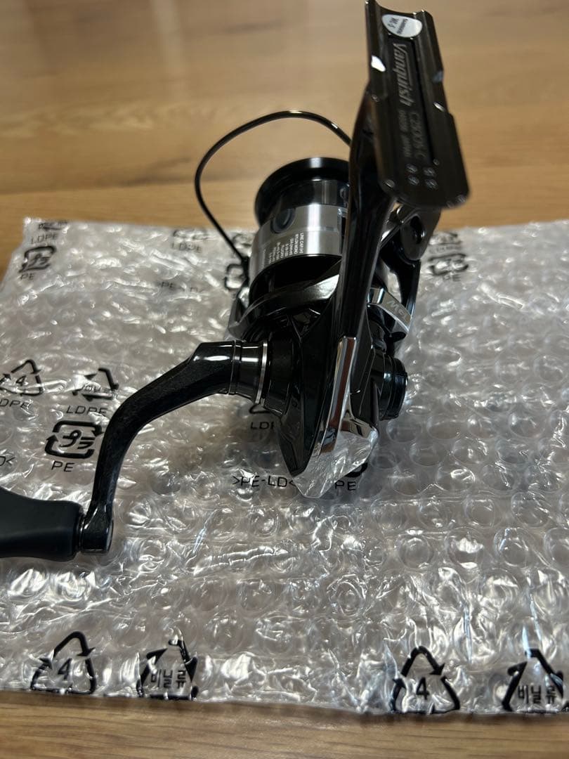シマノ　22ヴァンキッシュC2500S 未使用品