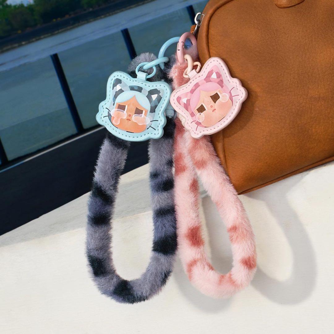 【値下げ中】Popmart wild but cutie フォンチャーム 新品