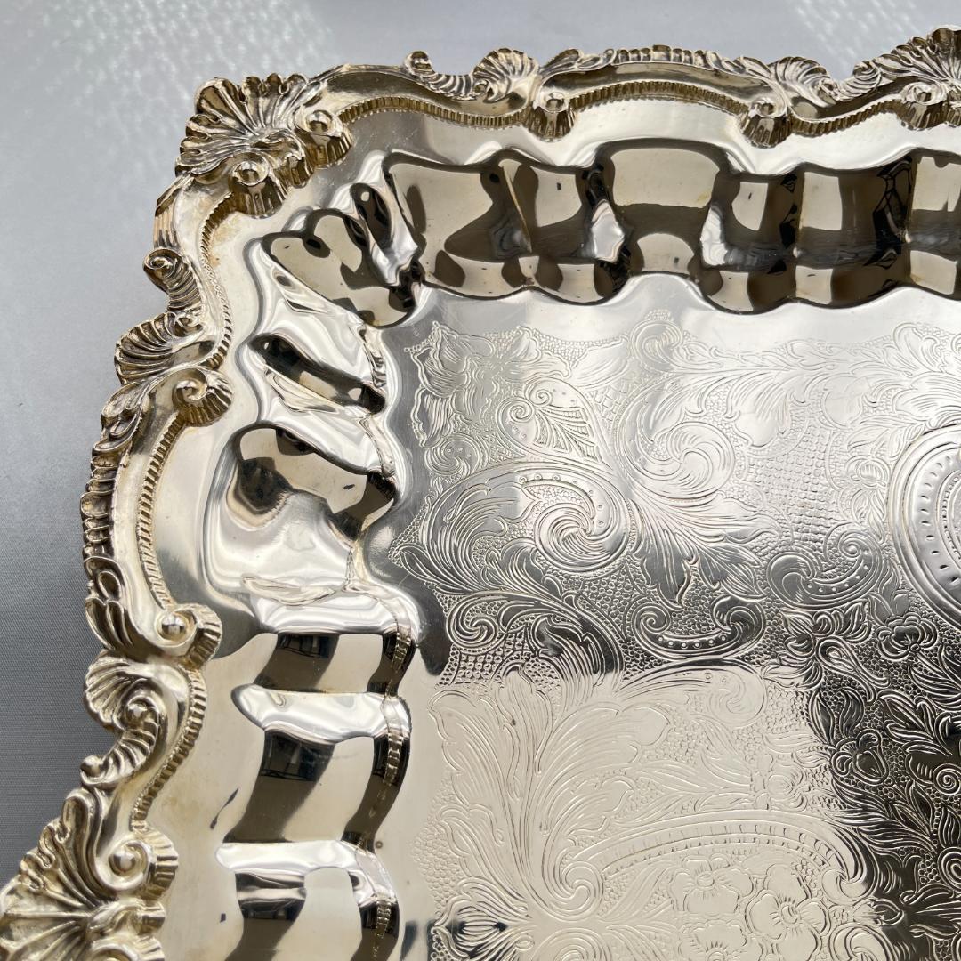 【Wallace】 チッペンデールのギャラリートレー スクエア 42cm