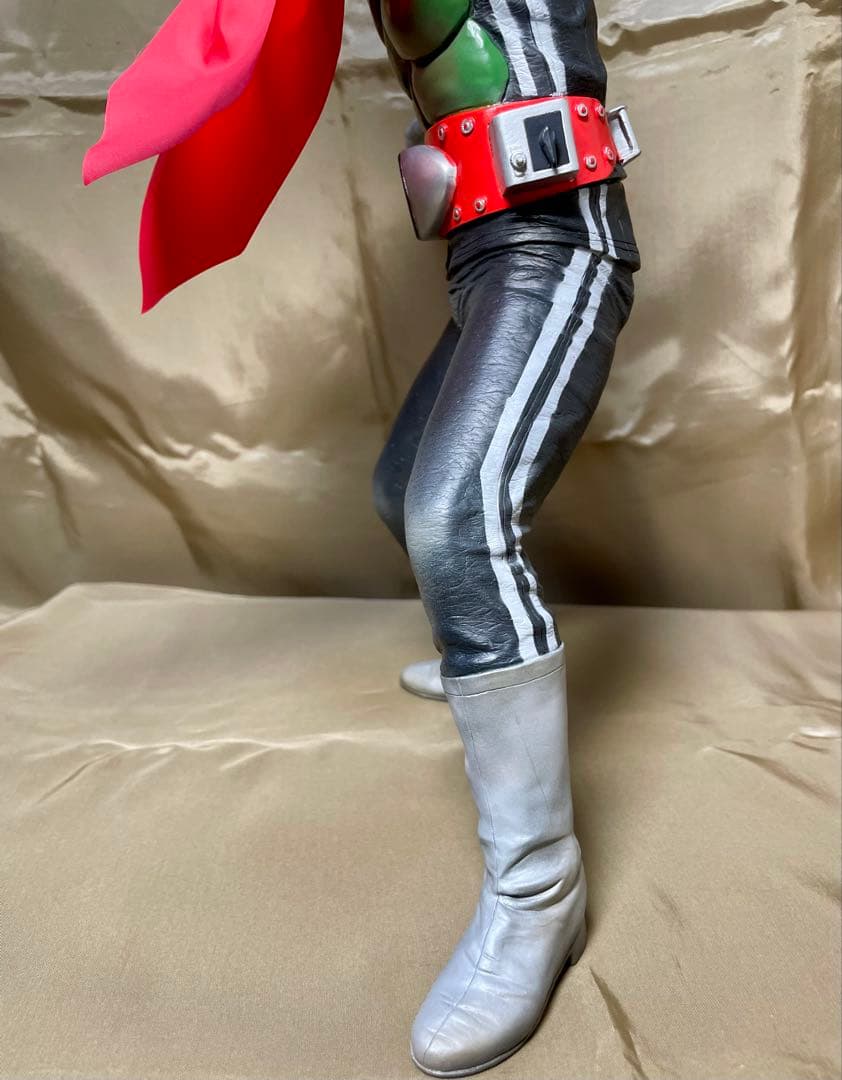 仮面ライダー新1号改造リペイント完成品(検索 海洋堂 メディコム 1/1マスク)