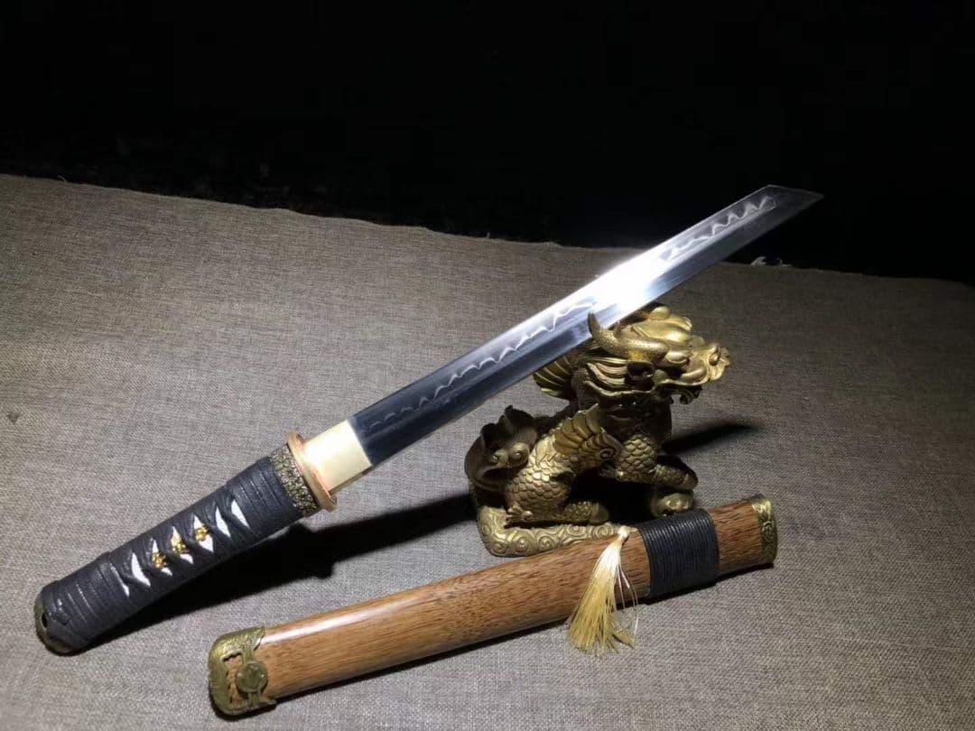 猟影唐刀 古兵器 武具　刀装具　日本刀　模造刀 居合刀  短刀