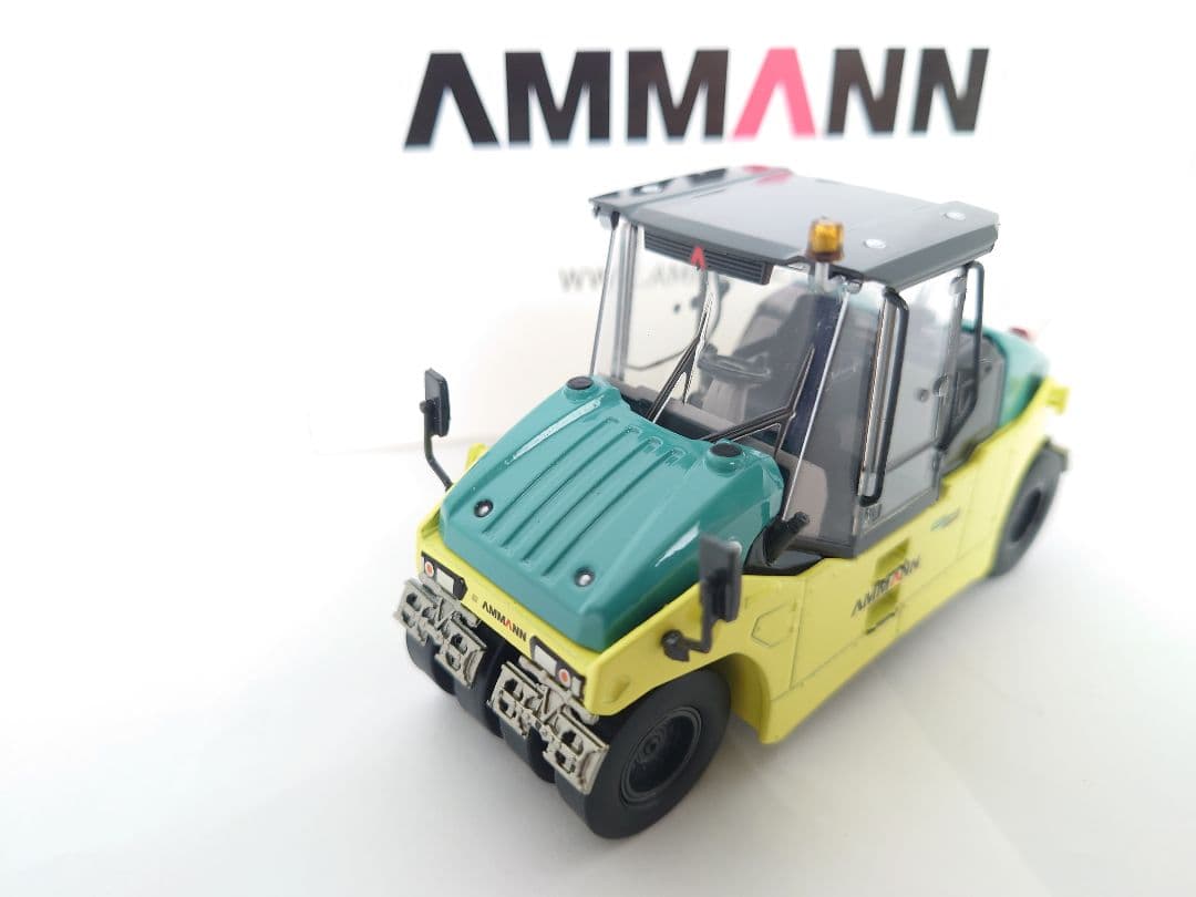 AMMANN ロードローラー　1/50 ART280