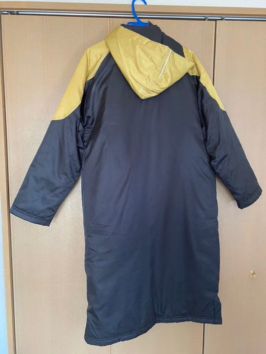 ヨネックス　ベンチコート