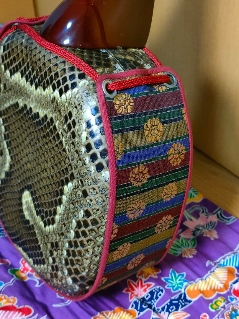 真壁型 ボルドー沖縄三線セット 両面本皮強化二重張り 琉球 三味線