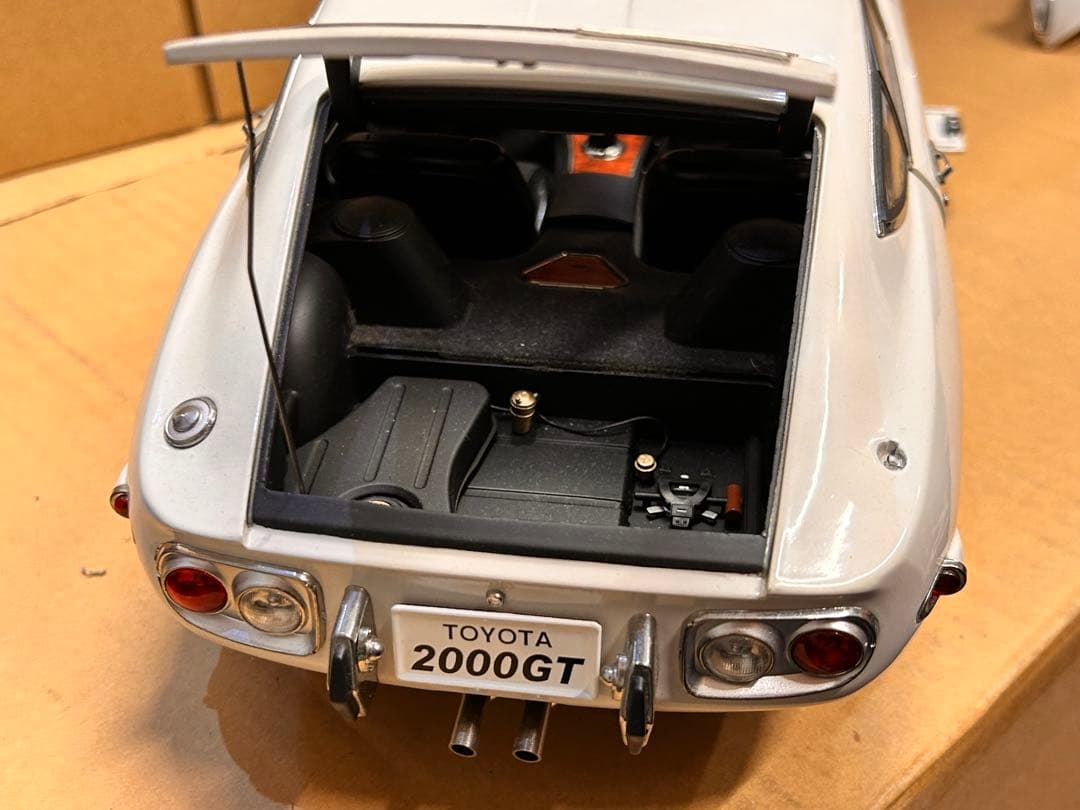 デアゴスティーニ 1/10 トヨタ 2000GT ホワイト 車体　現状品