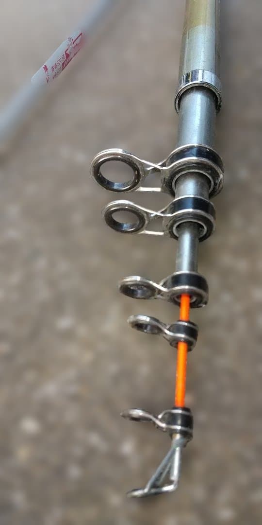 Ⓑ　釣り竿まとめ売り　８本