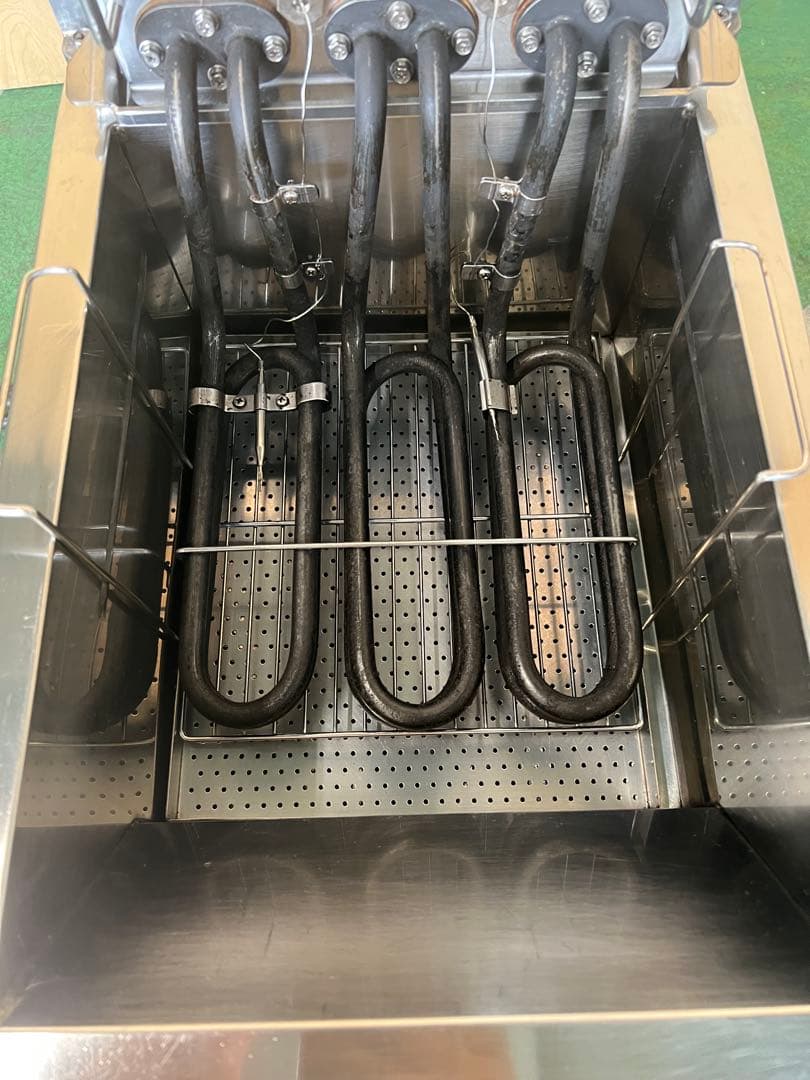 2020年 マルゼン卓上電気フライヤー 8L 3相200V