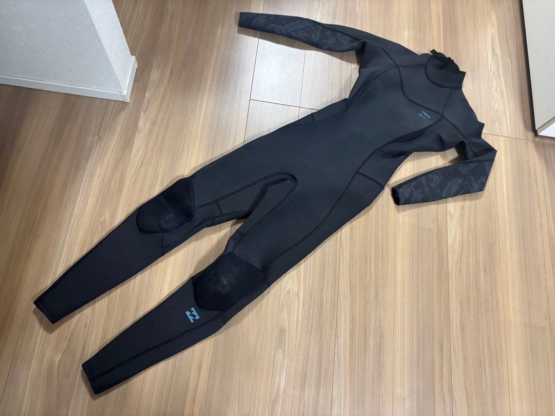 ★送料無料★お洒落　ビラボン　フルスーツ　ウエットスーツ　サーフィン　可愛い