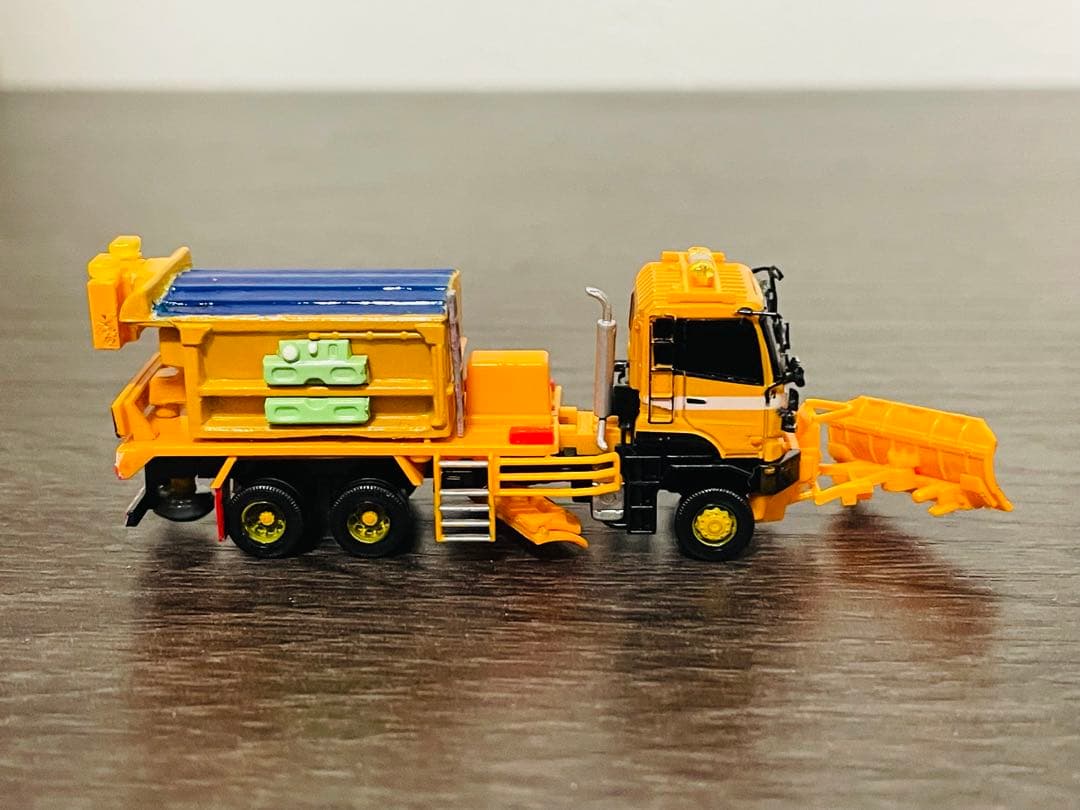 1/150 トミーテック　トラックコレクション改造品　凍結防止剤湿塩式散布車