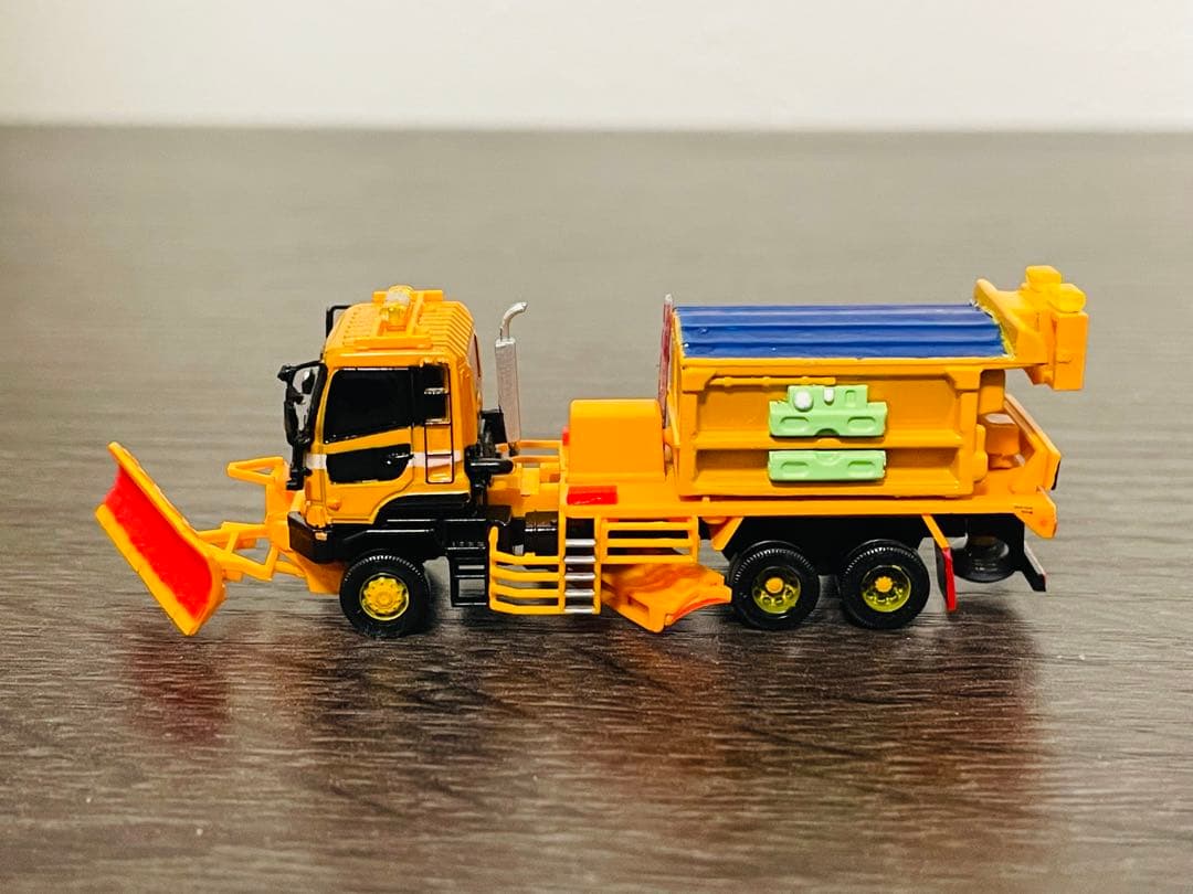 1/150 トミーテック　トラックコレクション改造品　凍結防止剤湿塩式散布車