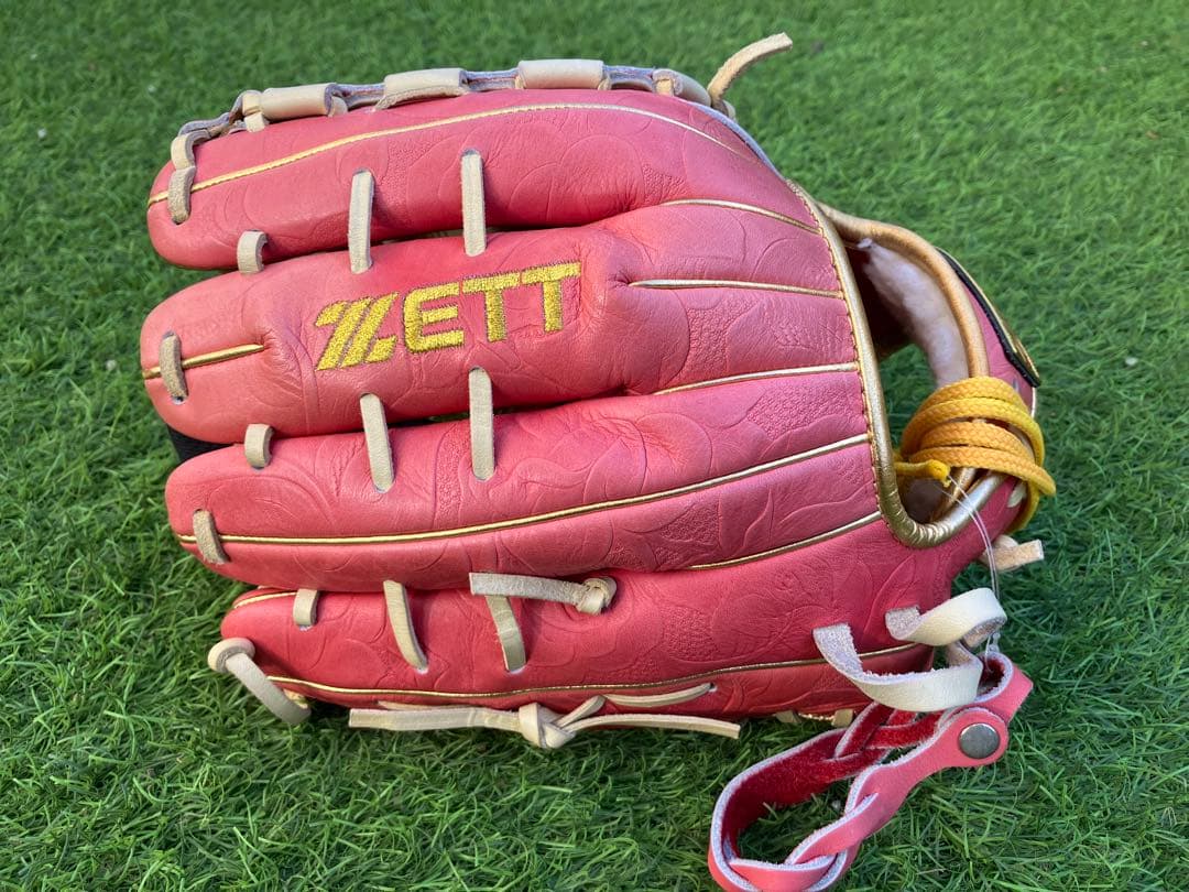 専用袋・ミサンガ付　新品未使用　プロステイタス　母の日限定　源田モデル　ZETT