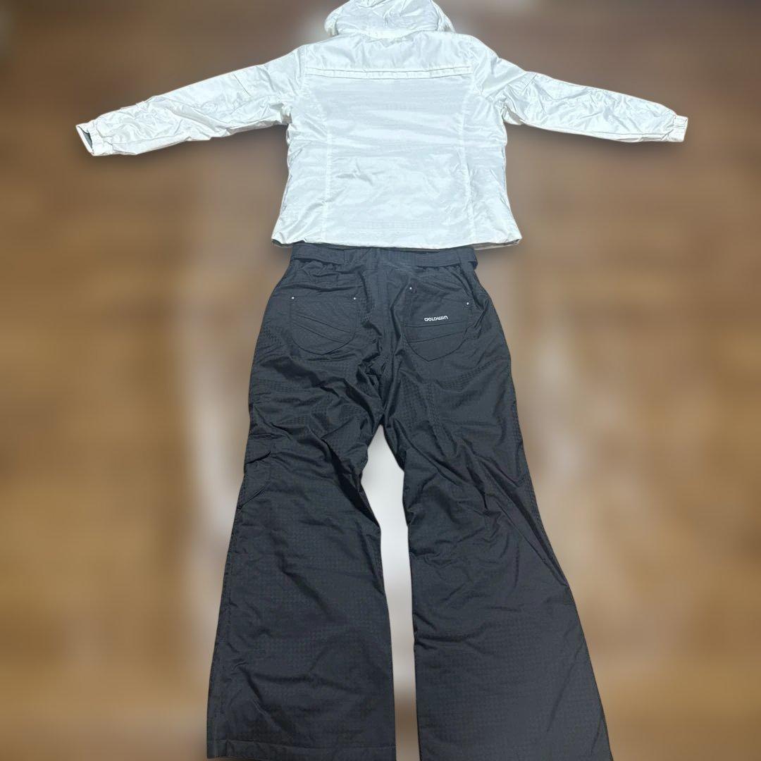 GOLDWIN スキーウェアホワイト ファー付き ジャケット・パンツセット