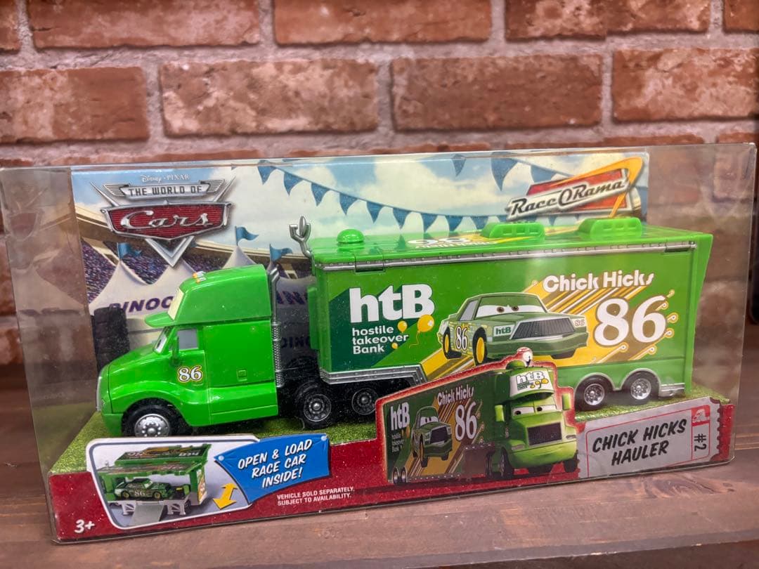 マテル　カーズ チック・ヒックス　ハウラー」　ピータービルト　コンボイ