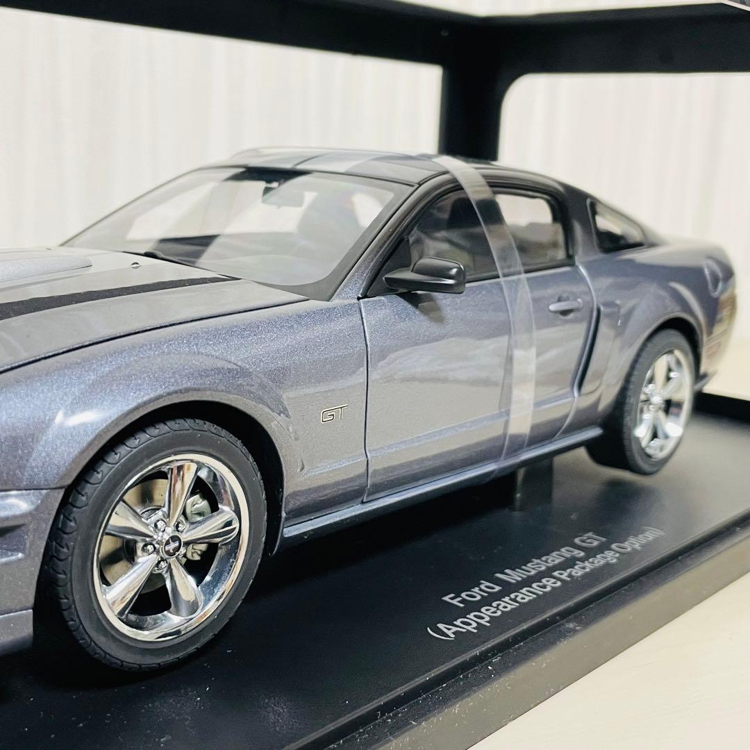 AUTOart 1/18 Ford Mustang GT 世界3000個限定