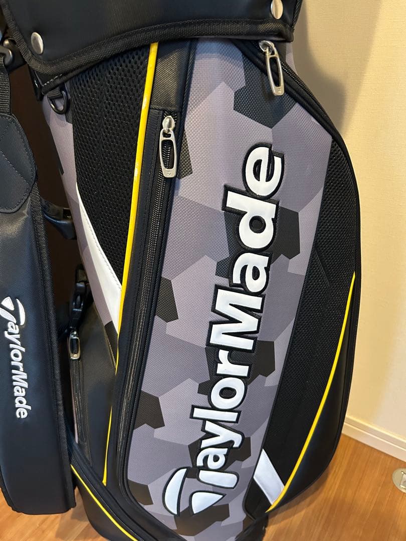 TaylorMade キャディバッグ