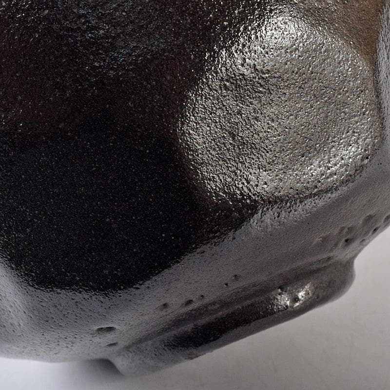 茶道具　楽吉左衛門　九代了入作　黒楽箆目茶碗　共箱　M　R8077