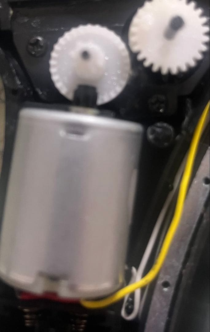 新品　東京マルイ　カスタム品　グロック18C 強化カーボンピニオン　マガジン2本