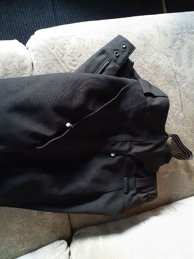 パタゴニア、バックカントリー用雪山パンツに。サイド両開き。ほとんど未使用です。