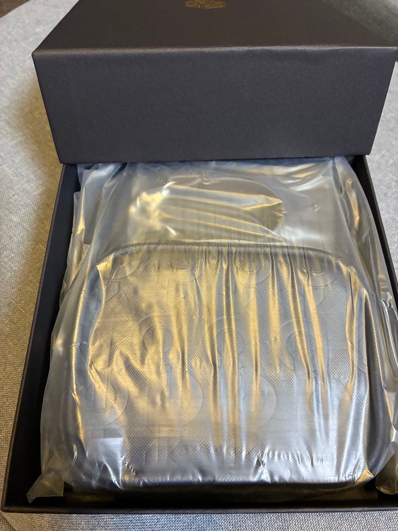 未開封　女王蜂 qb luxury Logo mini bag ショルダーバッグ