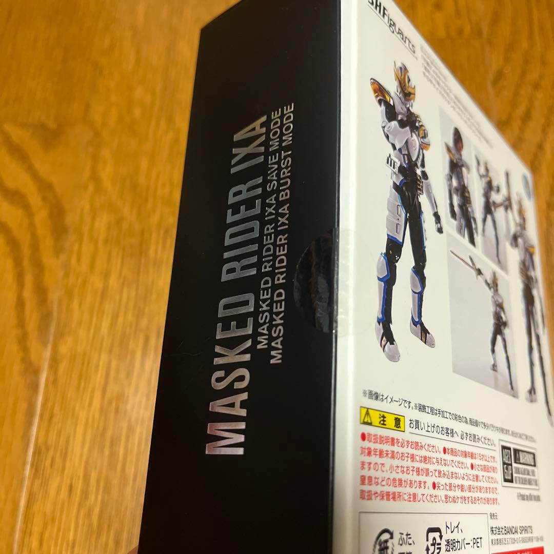 S.H.Figuarts真骨彫仮面ライダーイクサ　未開封品