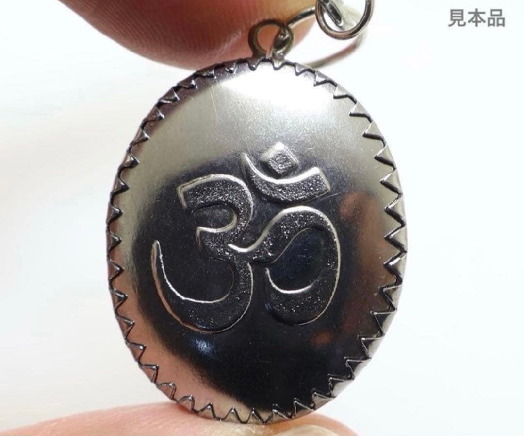 《週末価格》藤井風さん　オームペンダント 女神ラクシュミー〈ピンク〉