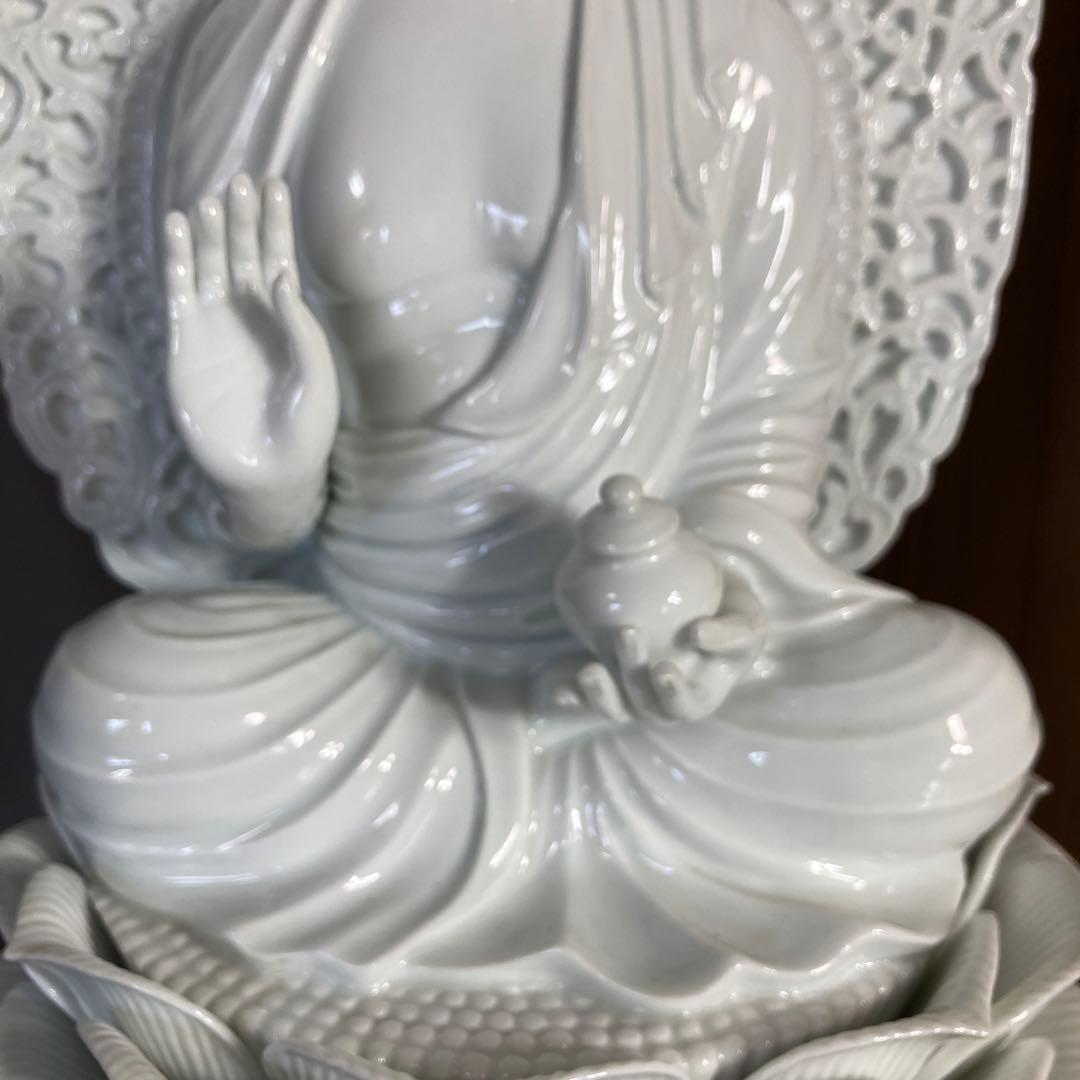 【期間特別価格】日本の名窯　重要無形文化財　有田肥蝶山　樋渡陶六作　薬師菩薩像