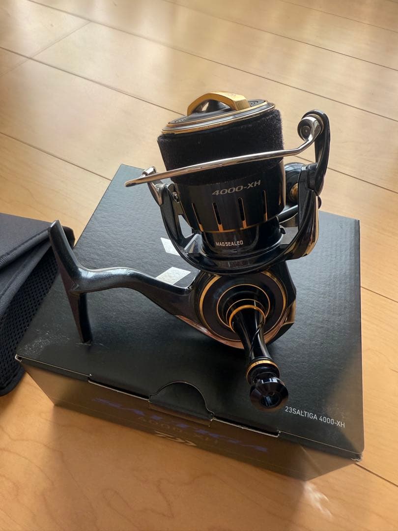 23ソルティガ 4000-XH ゴメクサスリールスタンド付