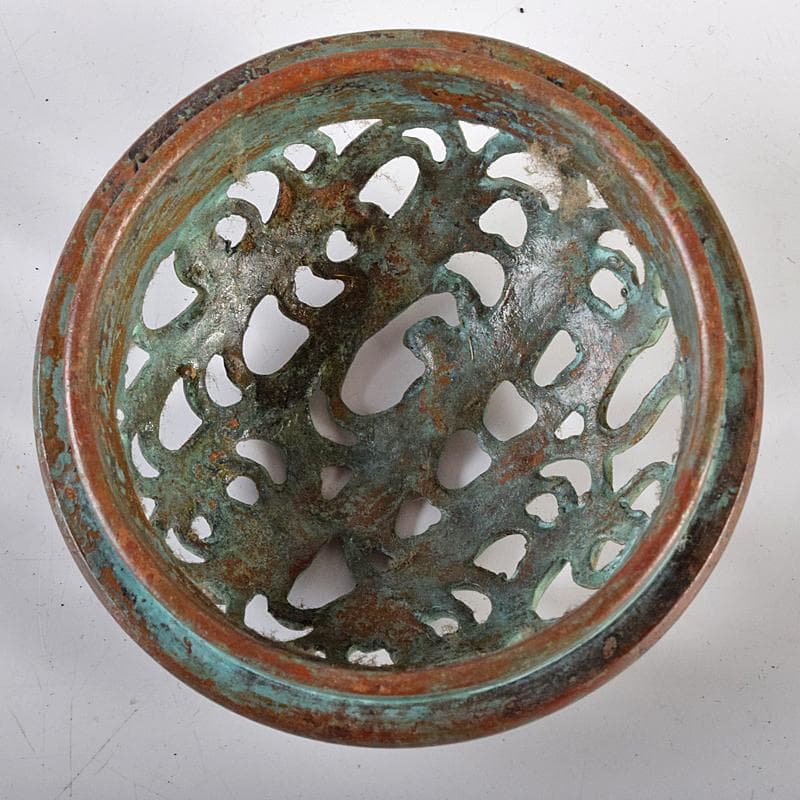 高岡銅器　須賀月芳作　蝋型鋳銅　松竹梅　香炉　共布共箱　C　R8703