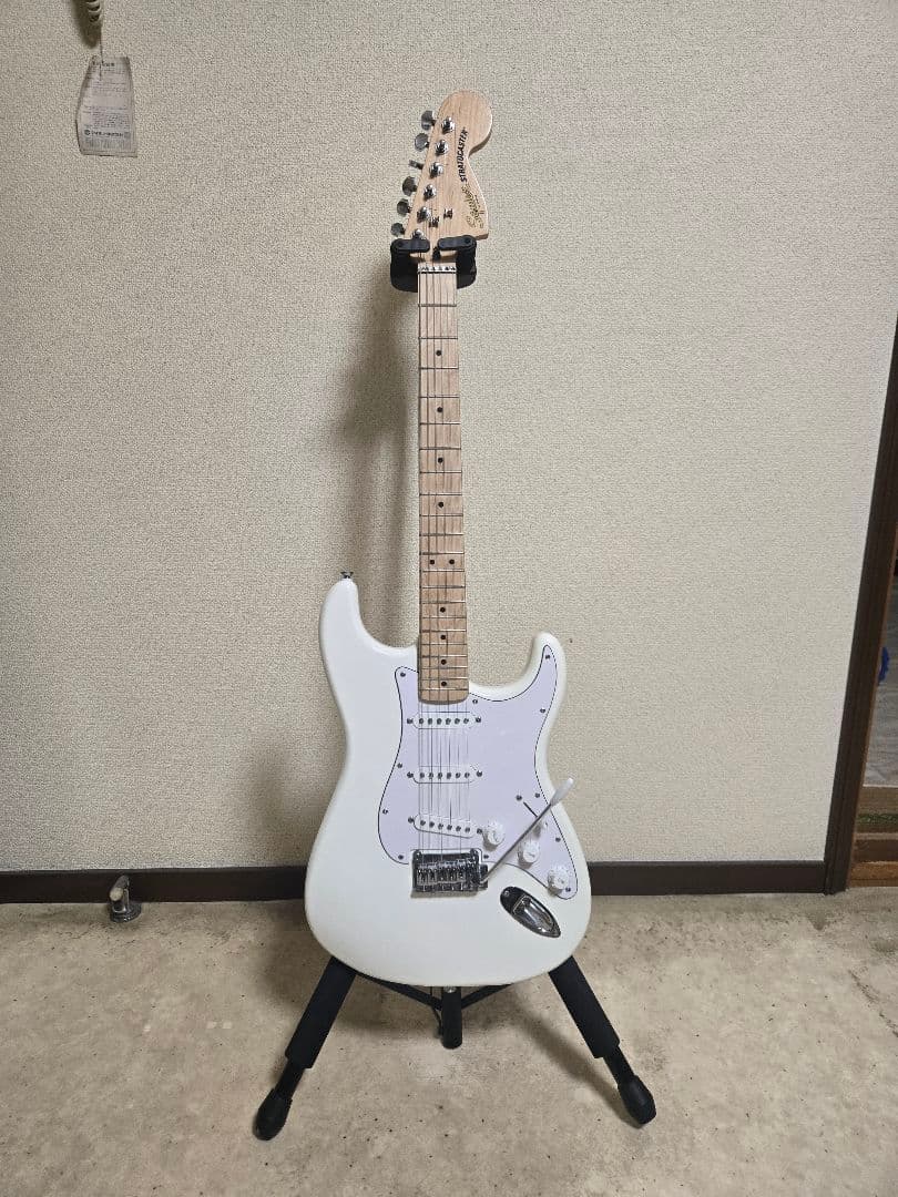 ギター Stratocaster Squire by fender affinity