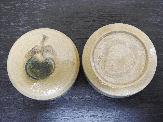 加藤光右衛門　苦瀬戸　茄子香合　共箱　MA１３２