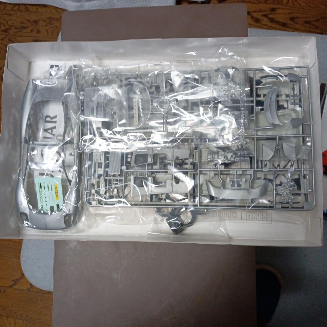 タミヤ Jaguar XJ220 & ALFA ROMEO 155 V6 TI