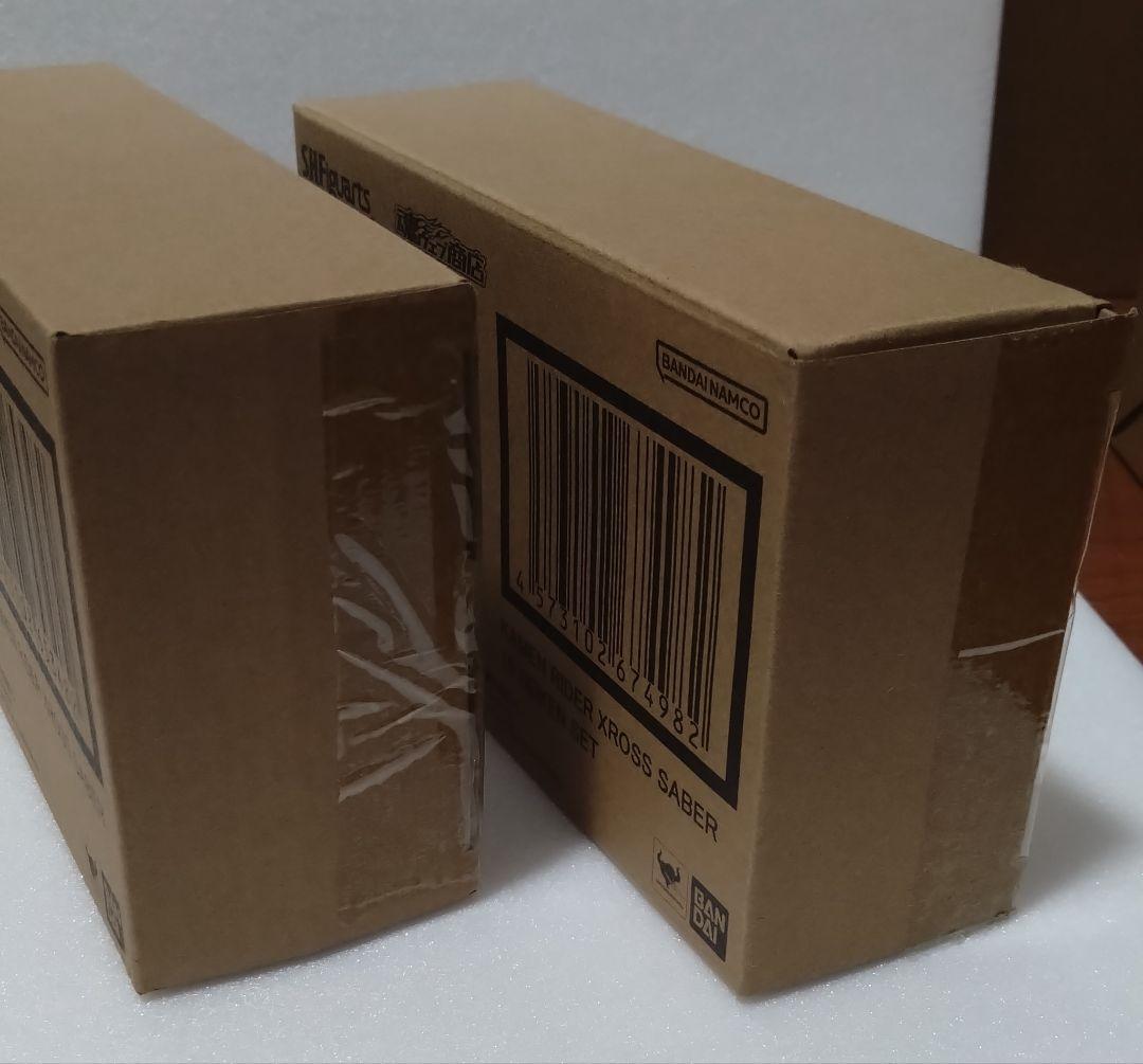 輸送箱未開封 S.H.Figuarts 仮面ライダークロスセイバー10聖剣セット