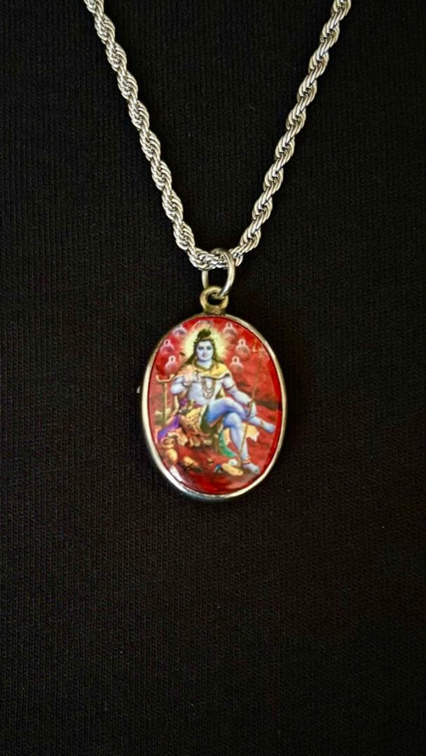 【完売品／現品限り】藤井風さん　オームペンダント シヴァ神〈レッド〉