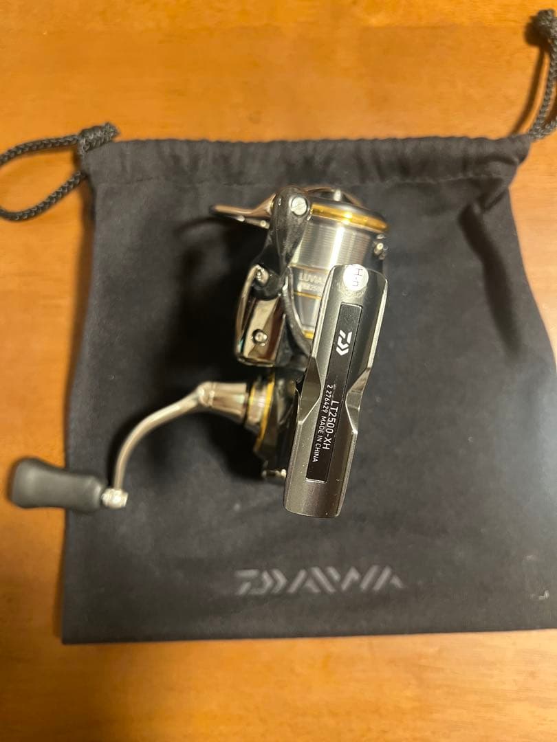 リール DAIWA 20 LUVIAS LT2500-XH