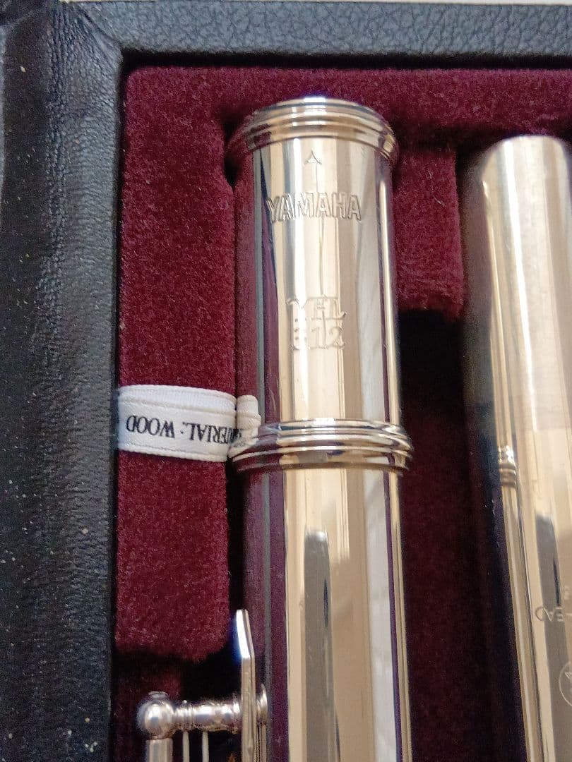 ♦美品♦現行モデル【頭部管銀製】ヤマハフルート YFL312