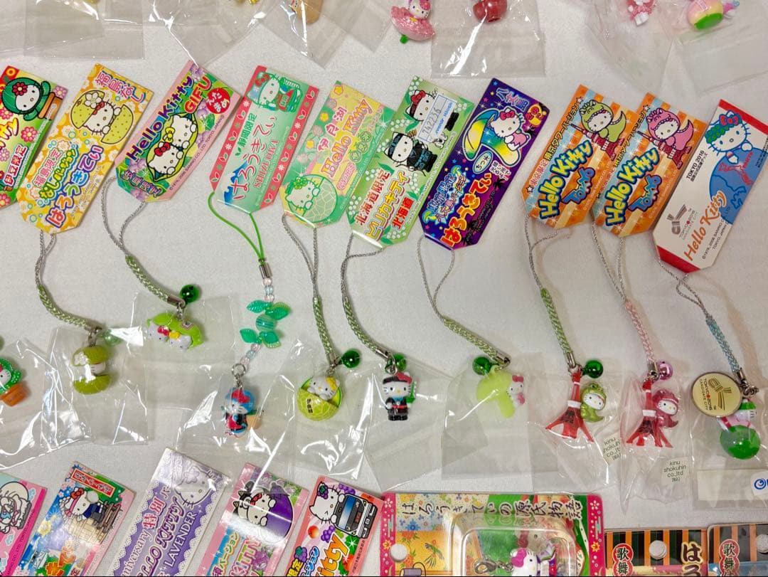 ご当地キティ ストラップ セット 全タグ付き50個(レア有)