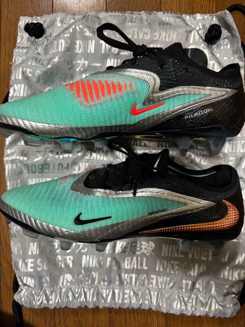 NIKE ファントム6 LOW LE FG