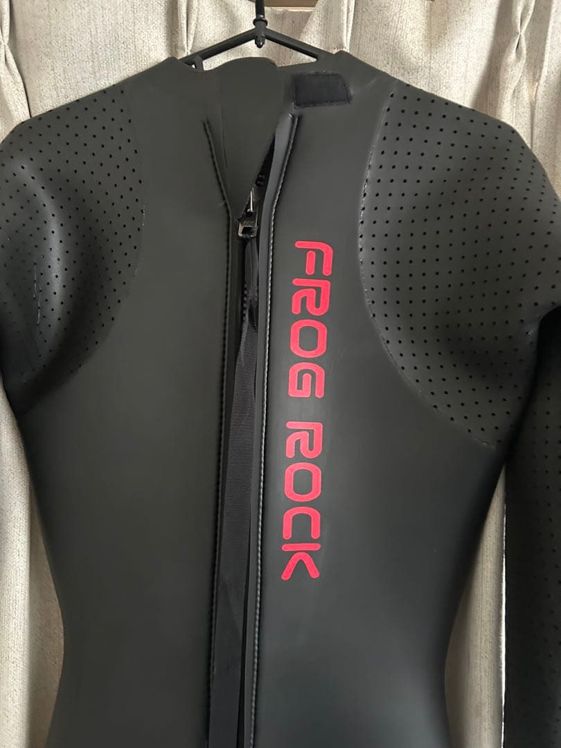 トライアスロンウエットスーツ FROG ROCK