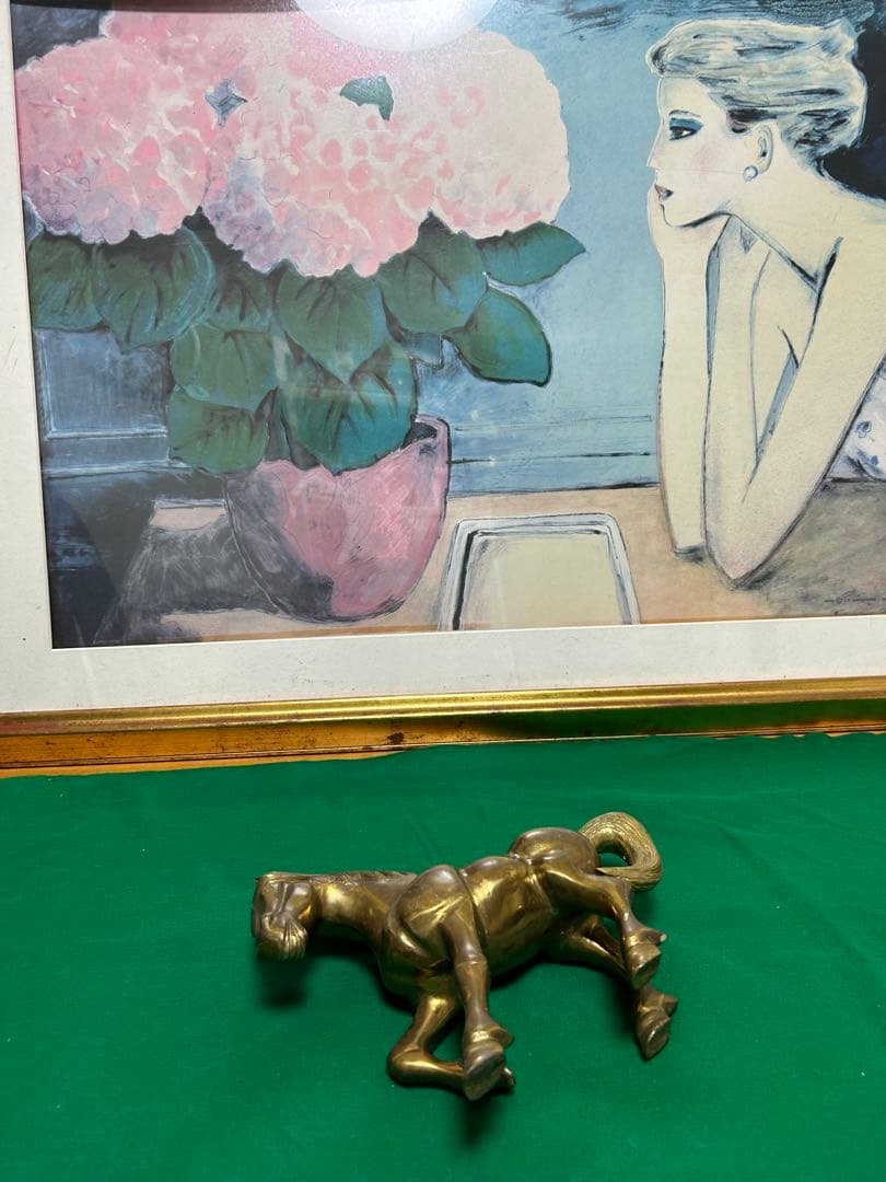 ビンテージ　アンティークの馬の置物